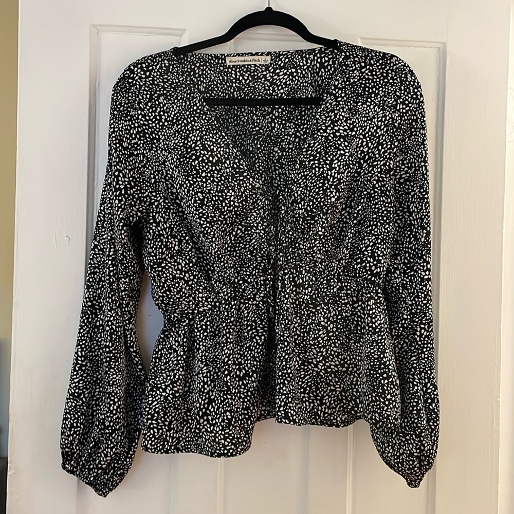 Abercrombie top